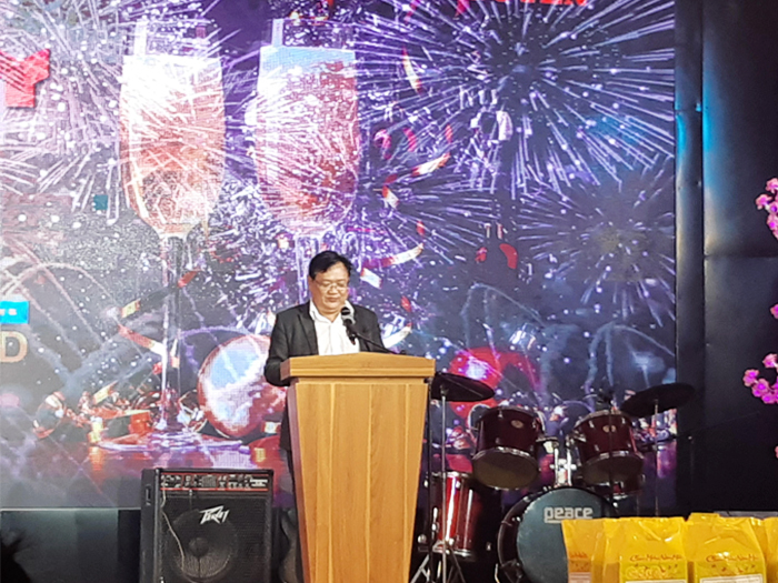 Tất niên 2017