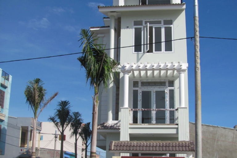 NHÀ Ở ĐƯỜNG DƯƠNG VĂN NGA