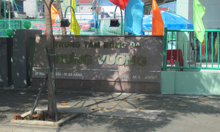 TRUNG TÂM BÓNG ĐÁ TRƯNG VƯƠNG